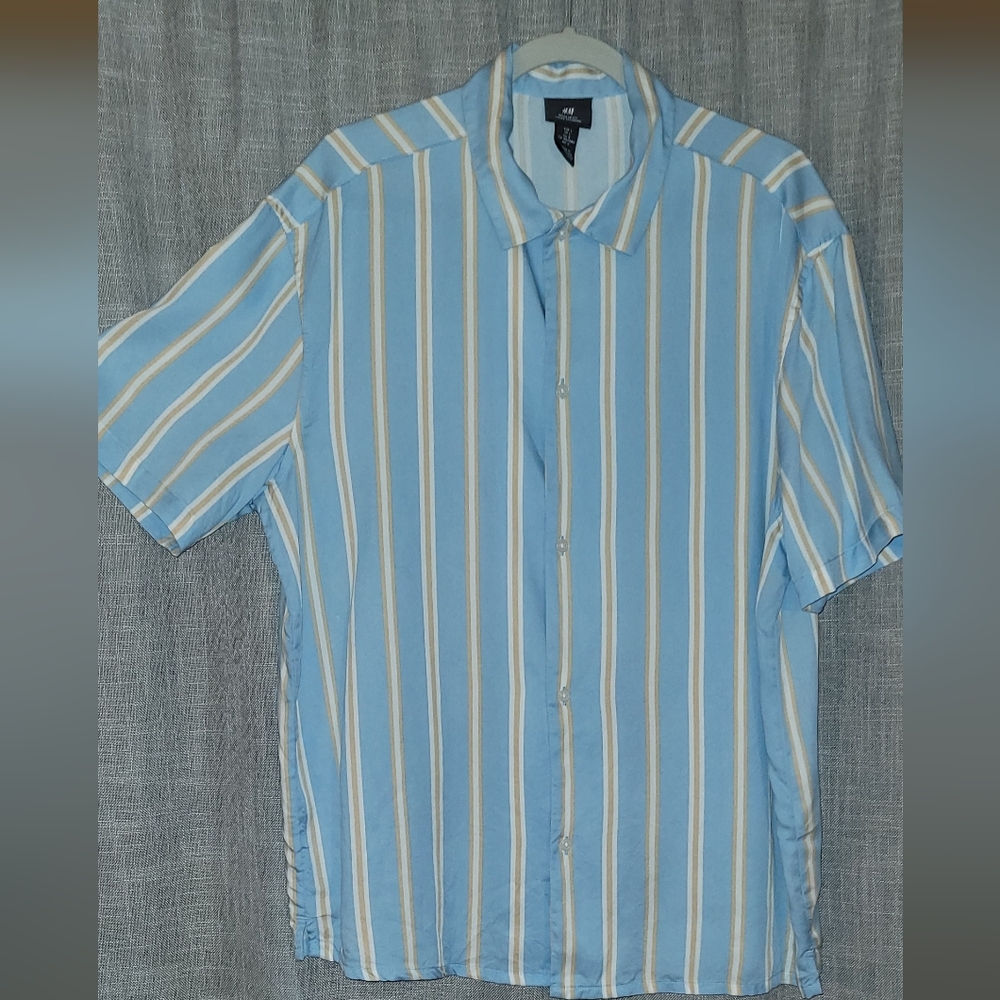 H&M LG  Light Blue and Cream Striped Men's Shirt